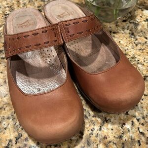 Dansko Tan Leather Slides